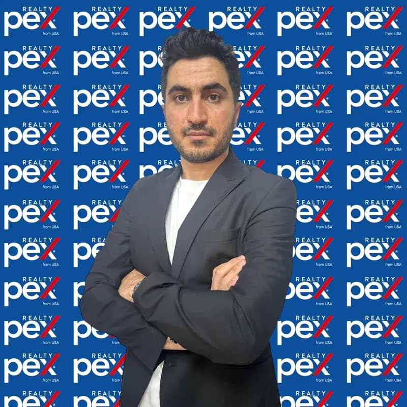 Ahmet Demirhan – Pex Realty danışmanı