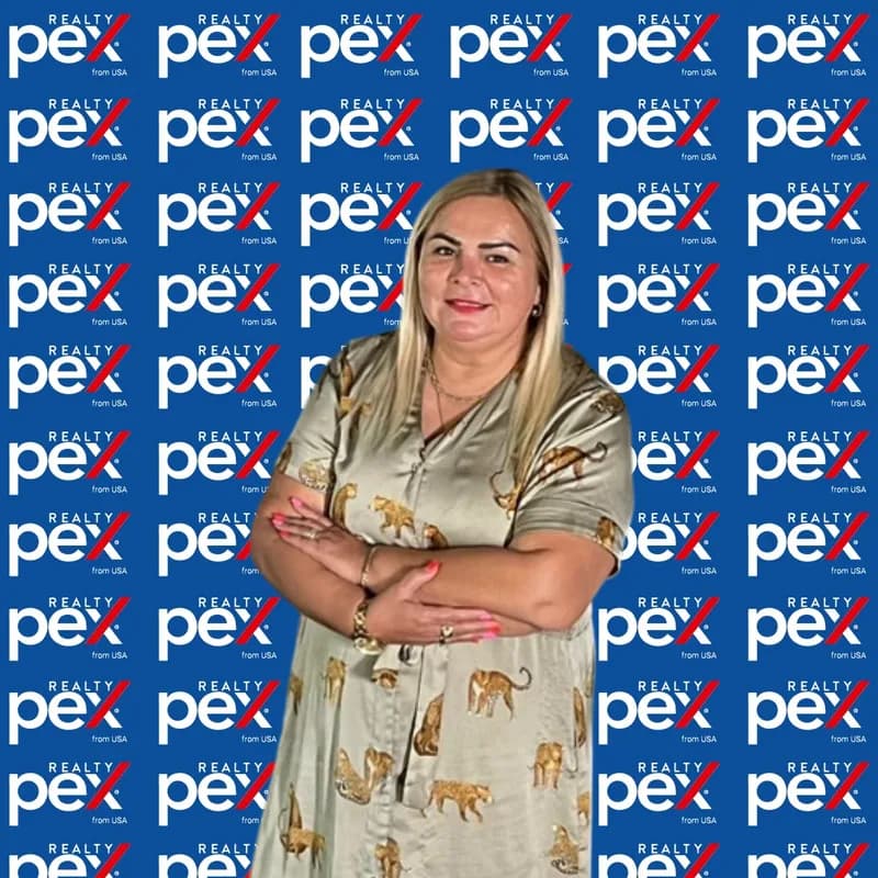 Aynur Güzeler Bolat – Pex Realty danışmanı