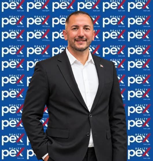 Enes Köksal – Pex Realty danışmanı