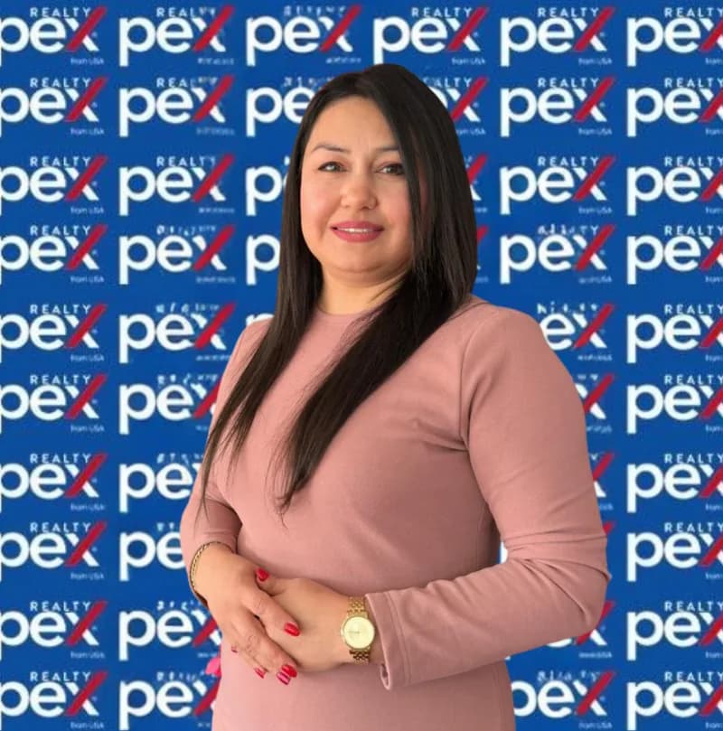 Roza Achilova – Pex Realty danışmanı
