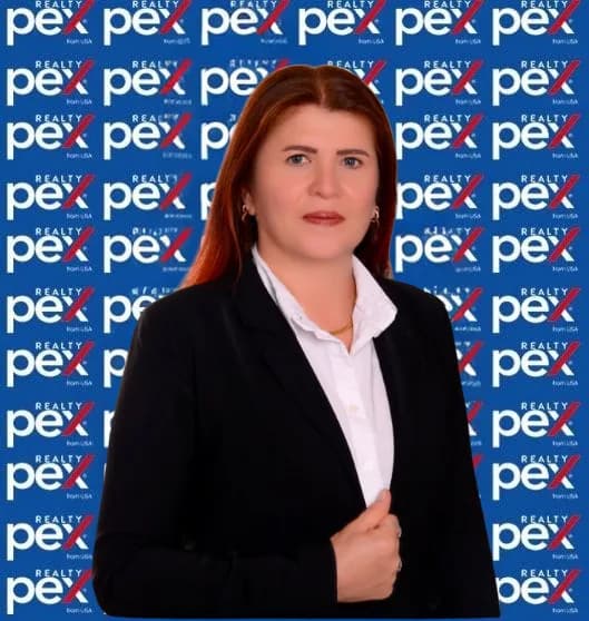 Saadet Topuzoğlu – Pex Realty danışmanı