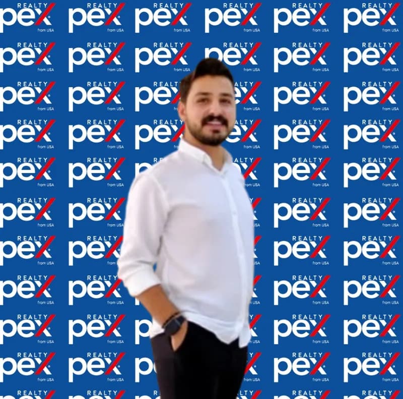 Yusuf Ekinci – Pex Realty danışmanı